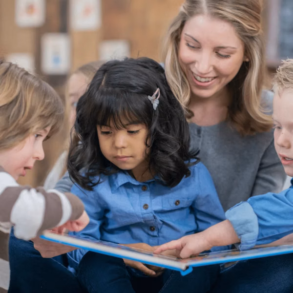 Spanish Storytime at Los Griegos