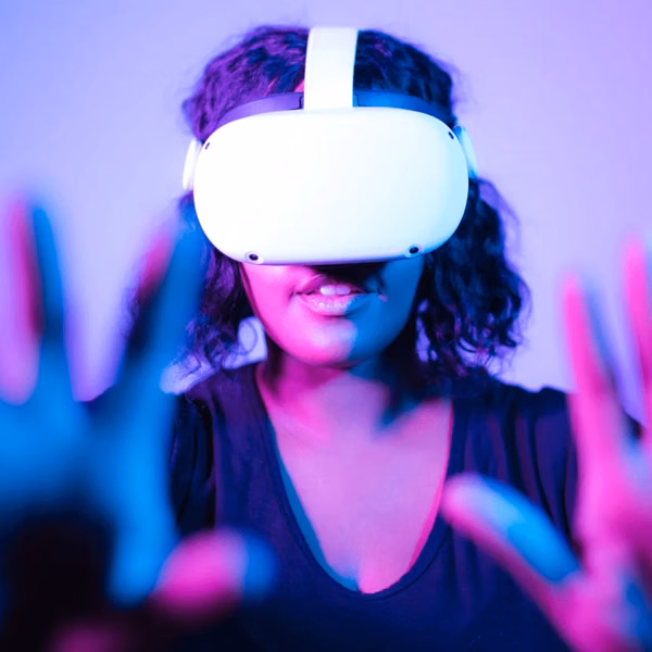 Virtual Reality Gaming at the Central & Unser Library