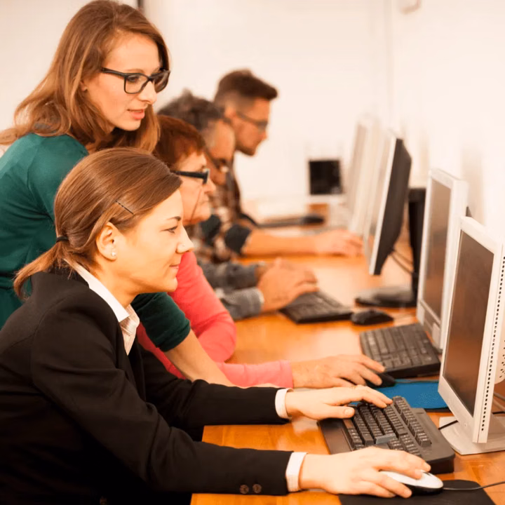 Walk-In Computer Help at the Main Library