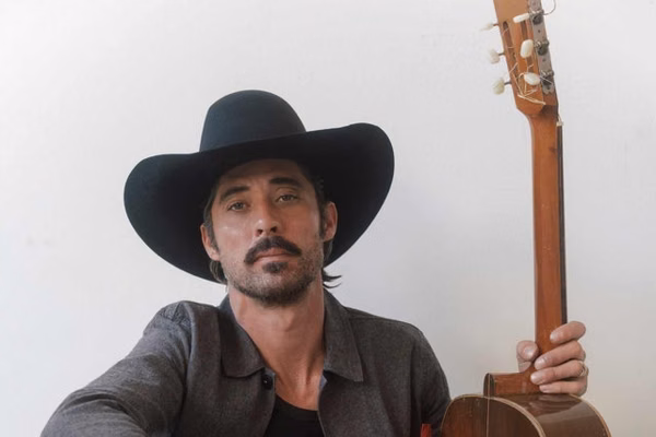 Ryan Bingham and The Texas Gentlemen ??? Still Gettin??? Away With It Tour