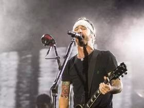 Godsmack with Stone Temple Pilots and Dorothy