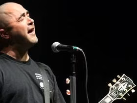 Staind with Hoobastank and Hinder